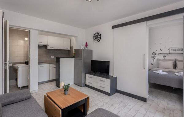 Apartment Sabina&Zoran Malinska Extérieur photo